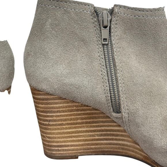 Lucky Brand Jareen Suede Peep Toe Ankle Booties Boots Beige Shoes Womens sz 6 - Picture 3 of 16